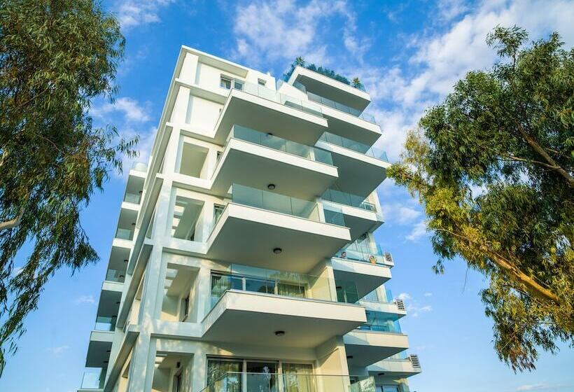 Liv Urban Suites