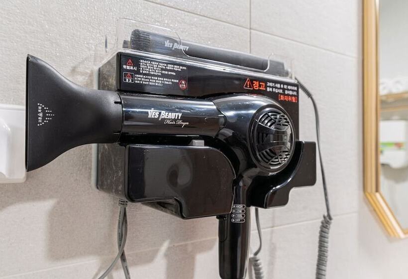 מוטל Indeokwon Sky