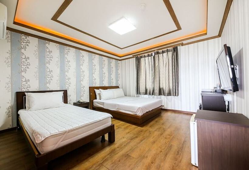 מוטל Muan Haetteuneun Eondeok