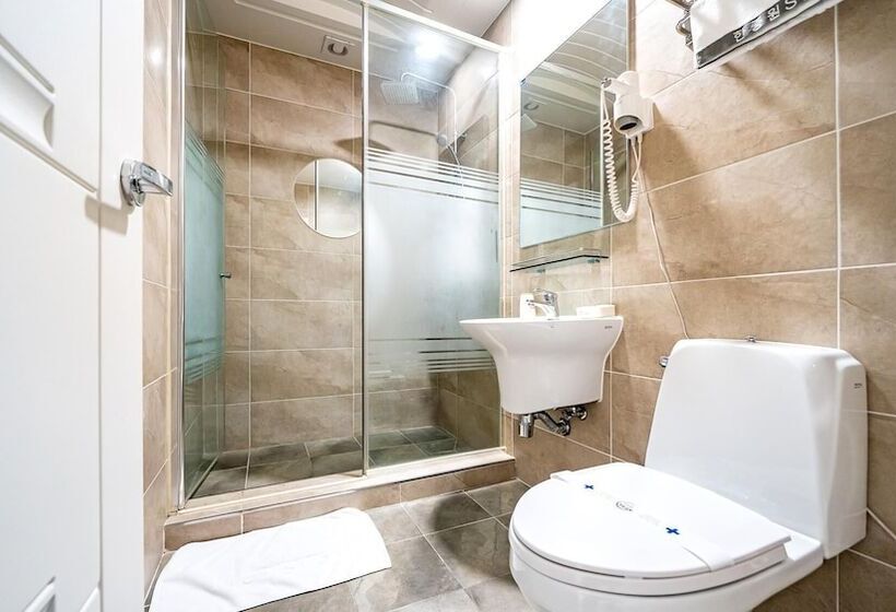 Namwon Hanjeungwonstay Pension