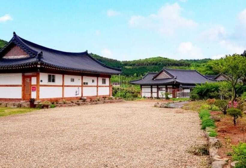Пансион Boseong Sujinhanog Pensyeon