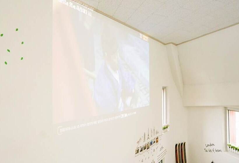 Hamyang Saedeulbaramhwangto Pension