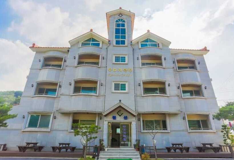 Muju Rainbow Pension