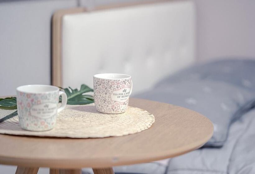 Namhae Dalddenuenbada Pension