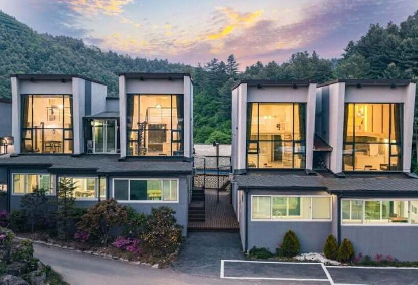 Pensione Gapyeong Dior Pool Villa