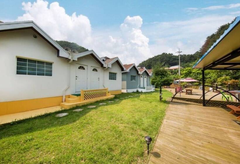 بنسيون Gapyeong Haengbogi Meomuneunjip House