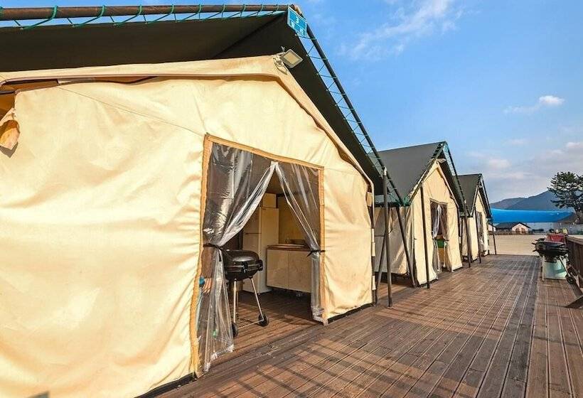 Пансион Goseong Bluewhale Glamping
