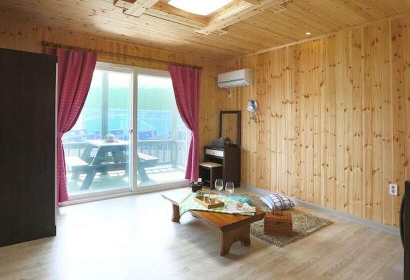 פנסיון Gyeongju Paradise Bed And Breakfast