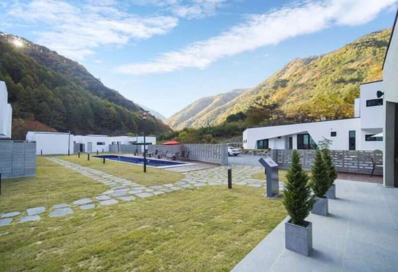 פנסיון Hongcheon Uno House Pool Villa