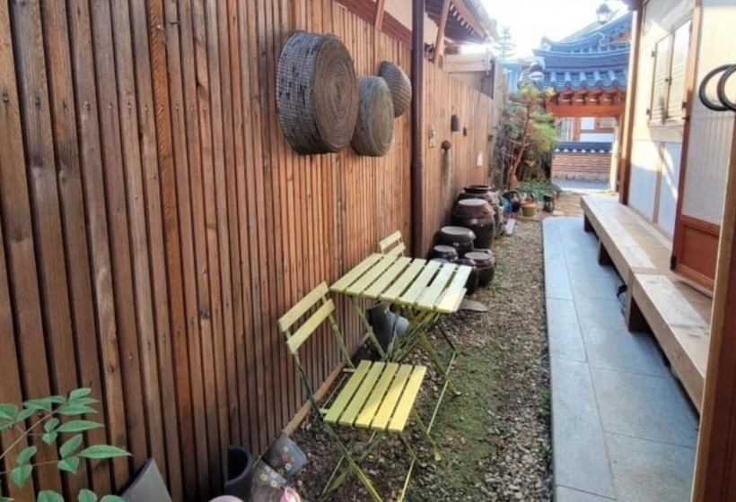 بنسيون Jeonju Constellation Hanok Stay