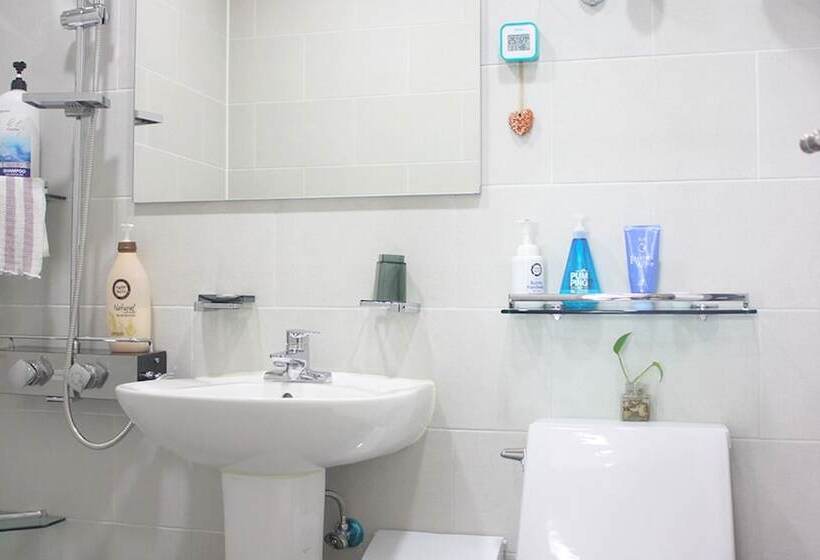 بنسيون Namhae Guest House Mi