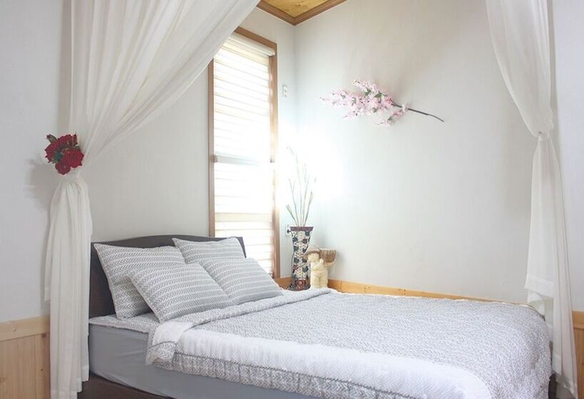 膳宿费 Namhae Myeongpum Guest House