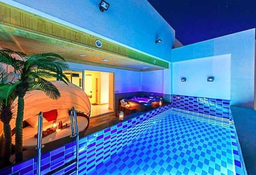 פנסיון Nanhae Jeogsila Pool Villa