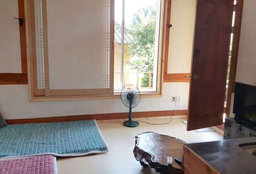 بنسيون Yangpyeong Jangsu Village Hanok Stay