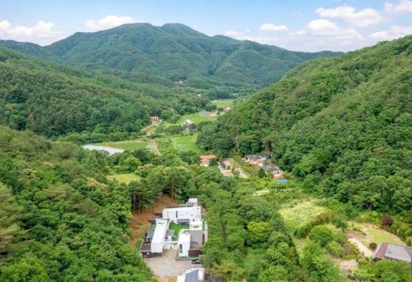 ペンション Yangpyeong Uno House Pool Villa