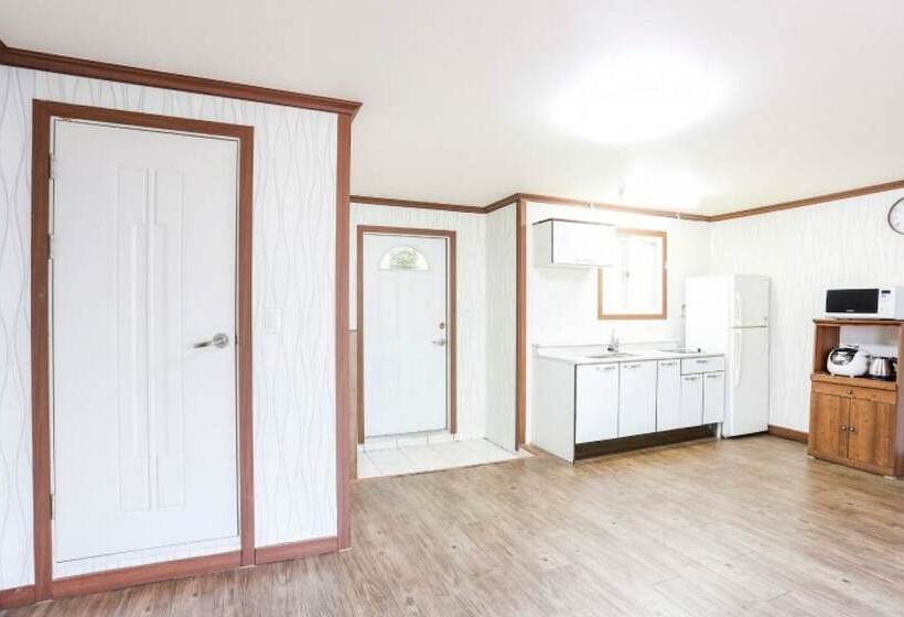 Yangpyeong Mountain Yard Pension