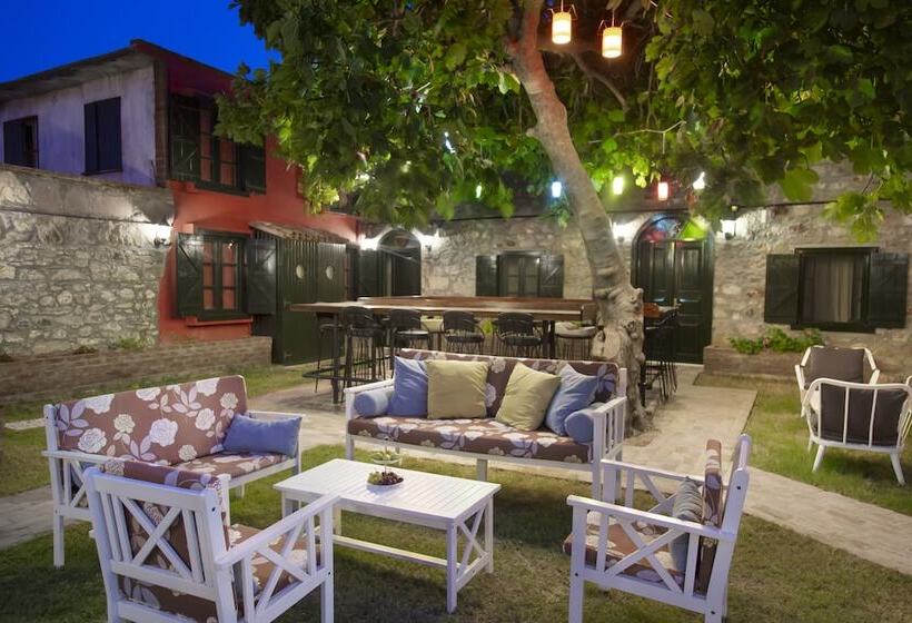 فندق Avlulu Konak Kucukkoy