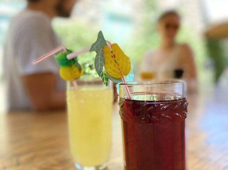 فندق Avlulu Konak Kucukkoy