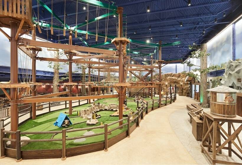 هتل Great Wolf Lodge Manteca