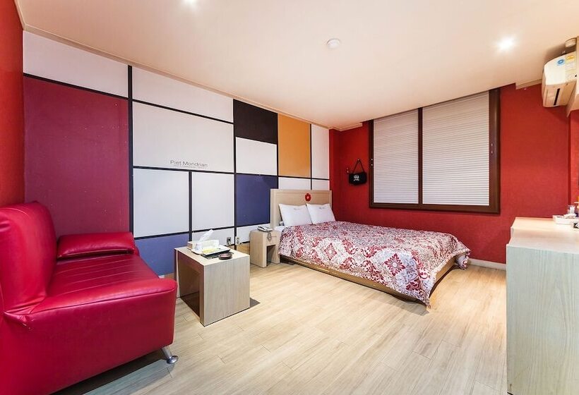 Отель Yangpyeong Bnb