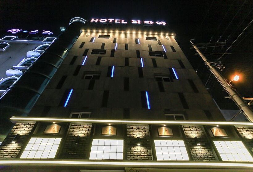 Мотель Chuncheon Hotel Papaya