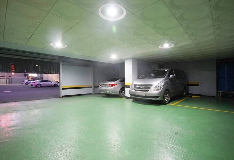 מוטל Gunsan Picasso