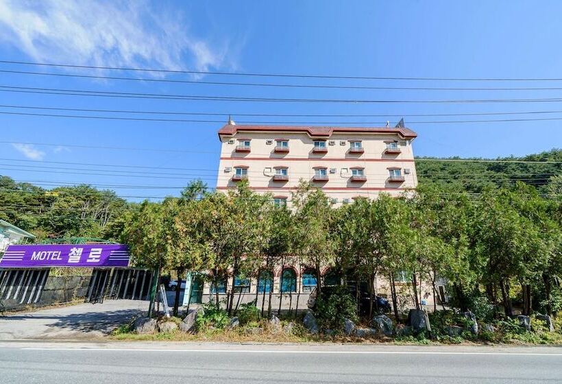 汽车旅馆 Hongcheon Cello