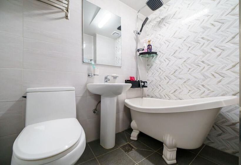 汽车旅馆 Hongcheon Cello