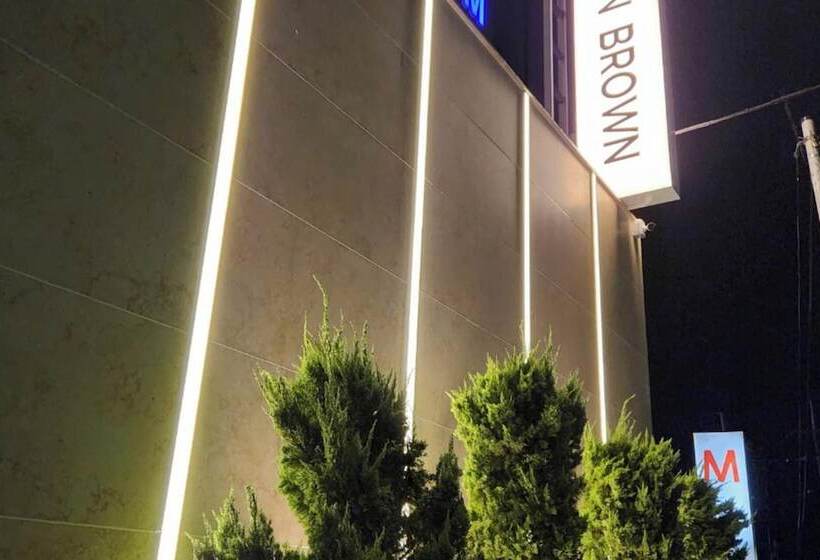 مُتل Jecheon Urban Brown