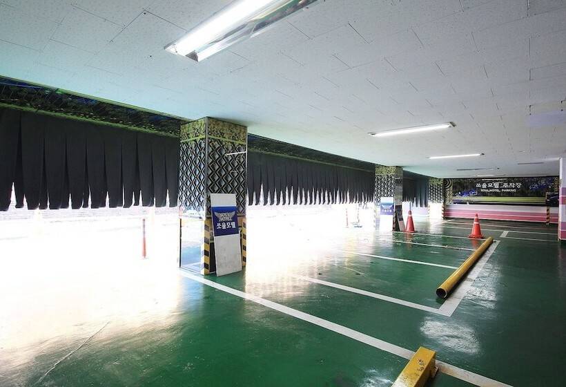 فندق على الطريق Jeonju Deokjindong Hotel Soul