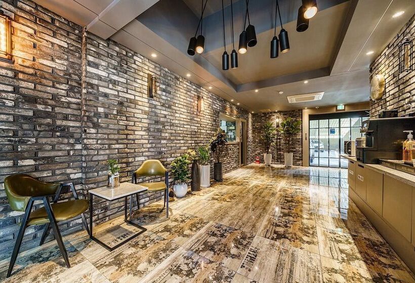 فندق على الطريق Osan Avenue