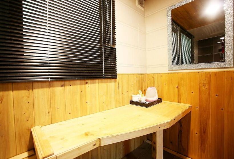 فندق على الطريق Secret Hotel Paju