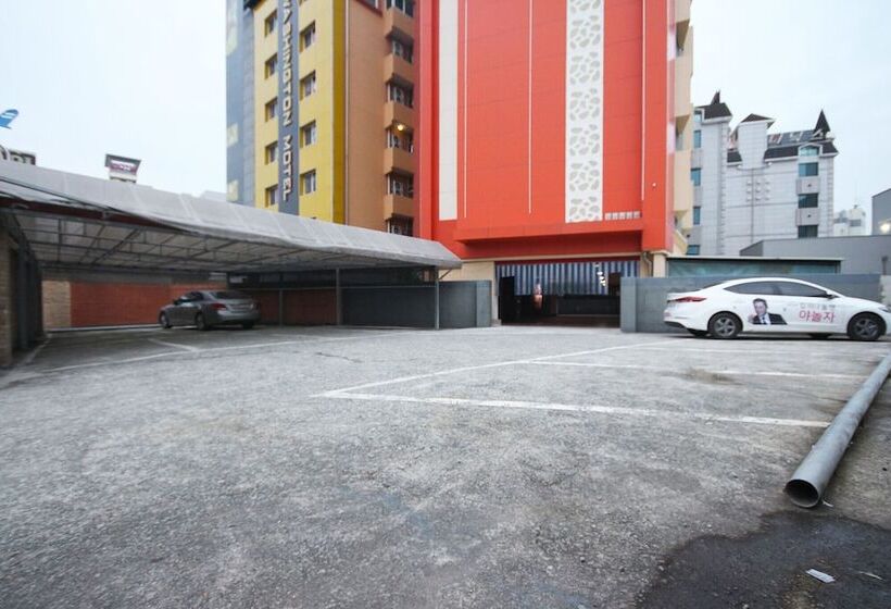 Motel Sacheon Lapis