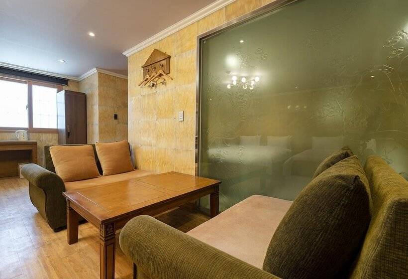 モーテル Tongyeong Hotel Opera