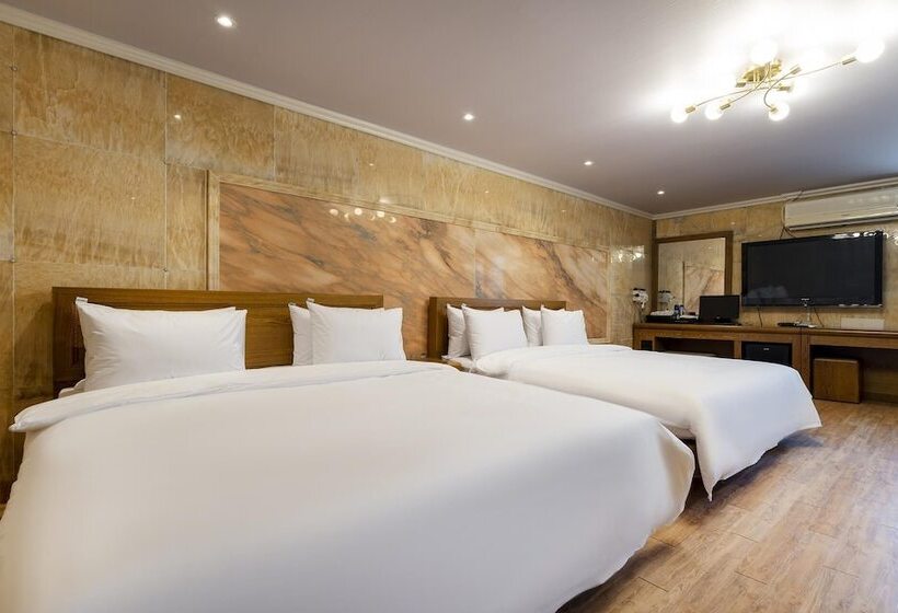 モーテル Tongyeong Hotel Opera