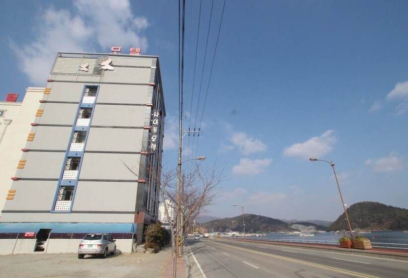 فندق على الطريق Tongyeong Hotel Saizone