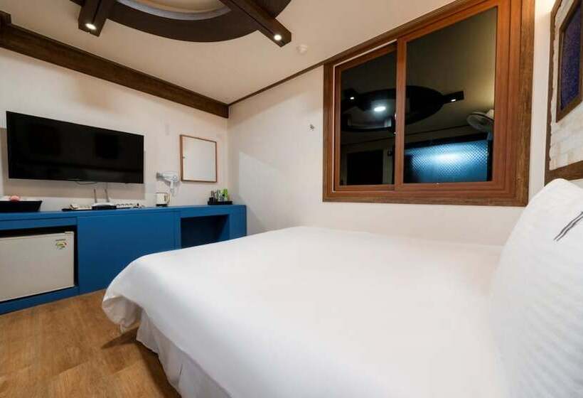 汽车旅馆  Tongyeong W