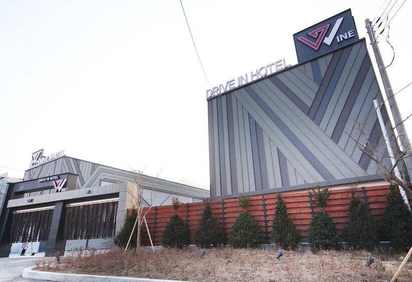 汽车旅馆  Wanju Wine