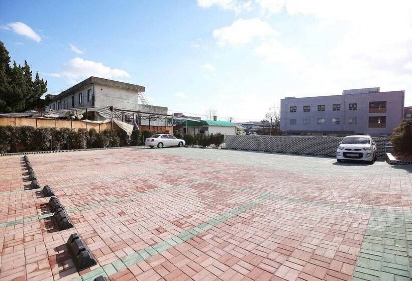 Taean Hana Motel