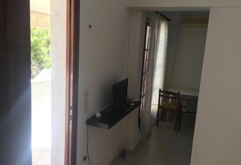 Agistri Apartments