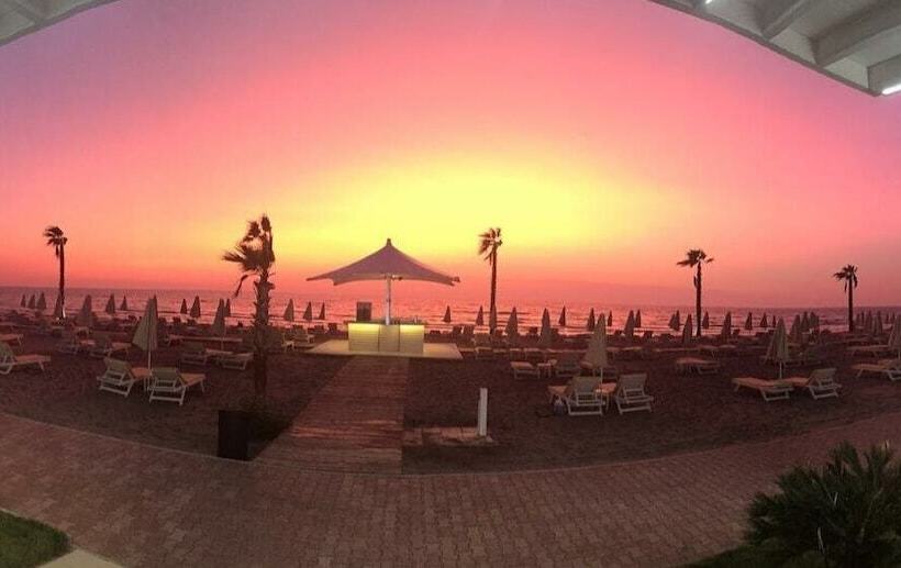 Amber Hotel Albania