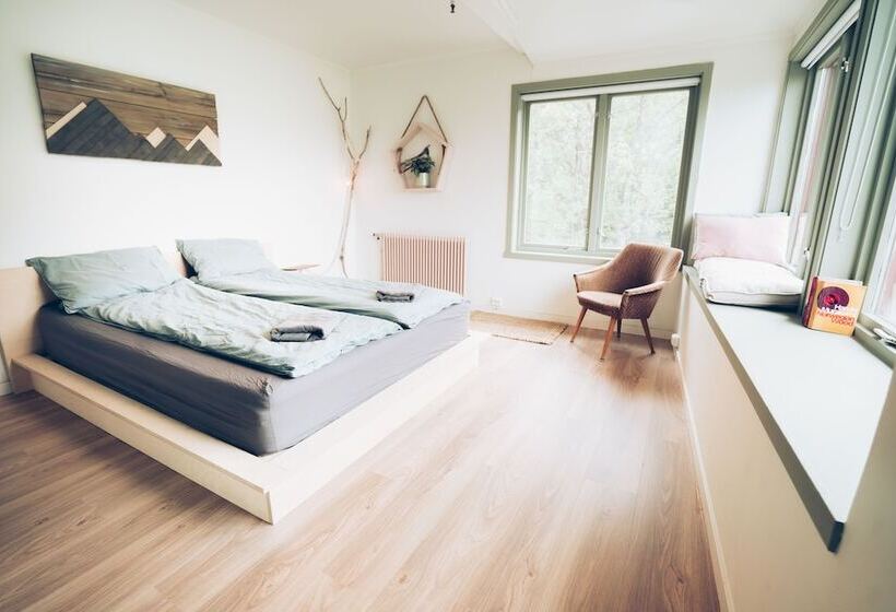 Furu Hostel & Café