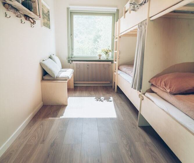 Furu Hostel & Café