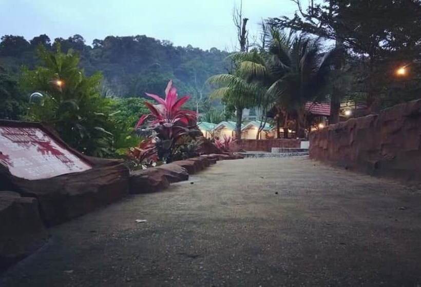 酒店 Alang Kenari Resort