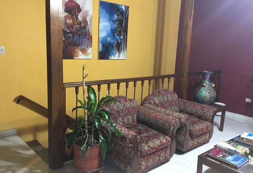 فندق Buganvilia