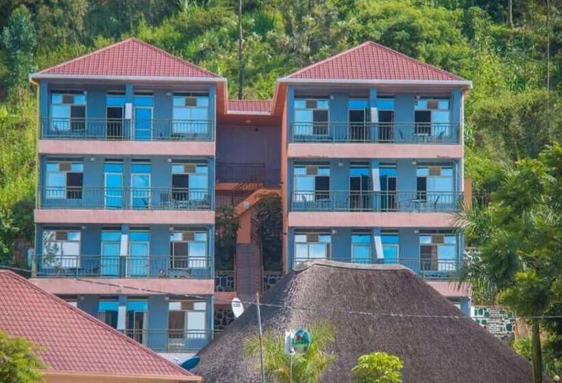 هتل Delta Resort