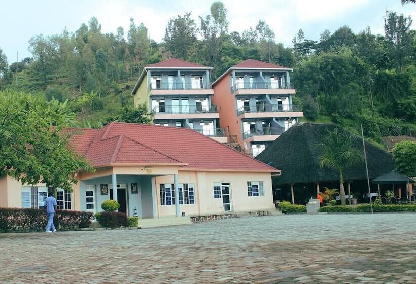 هتل Delta Resort