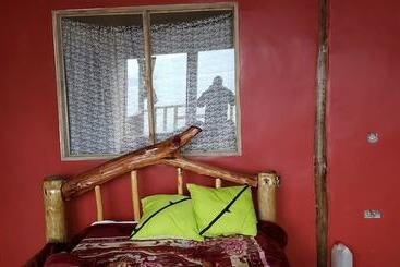 هتل Gahiza Island Retreat