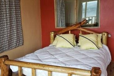 هتل Gahiza Island Retreat