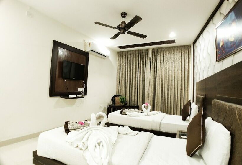 호텔 Landmark Residency